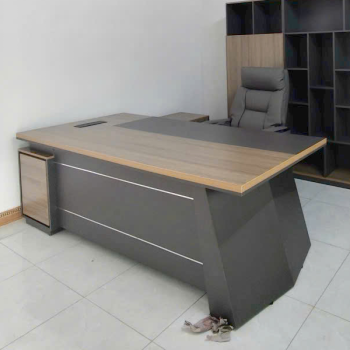Bàn Giám Đốc 6