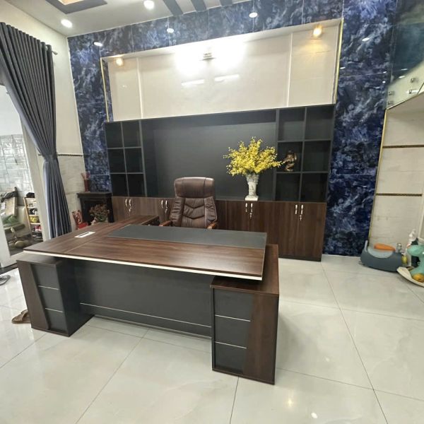 Bàn Giám Đốc TP24